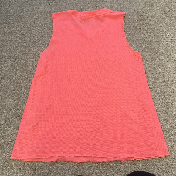 Calvin Klein Performance Tank - Picture 3 of 3